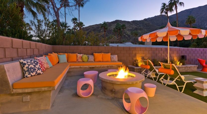 Photo of Warhol and Wine