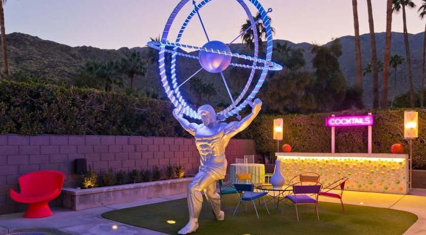 Photo of Warhol and Wine