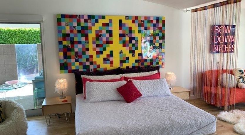 Photo of Warhol and Wine