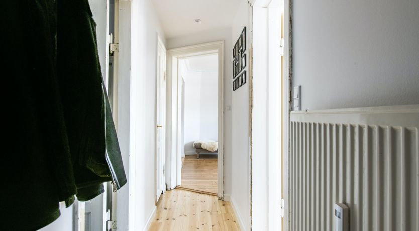 Photo of The Yellow Parasol