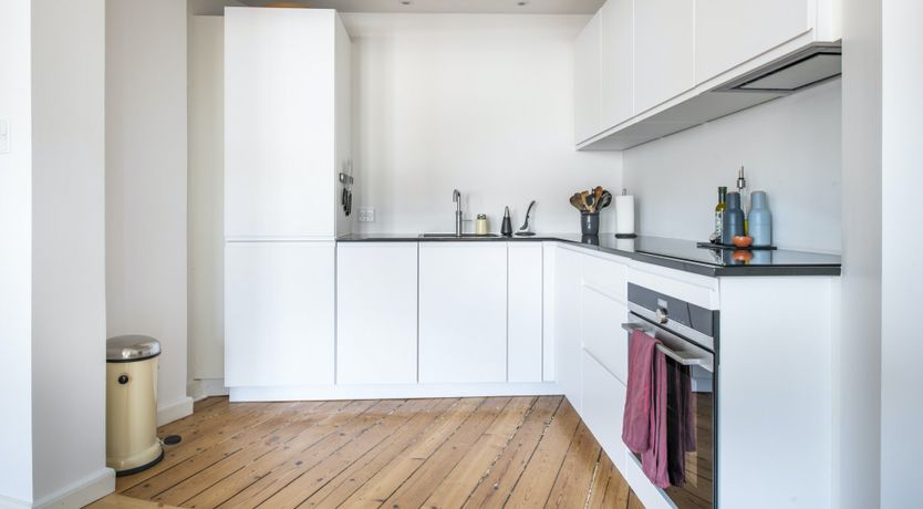 Photo of The Yellow Parasol