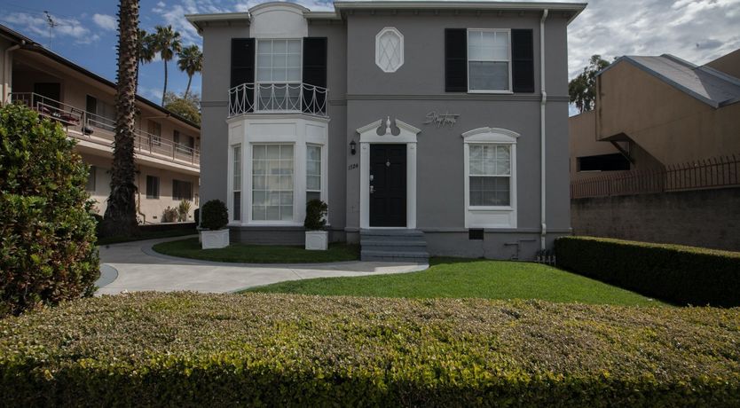 Photo of Toto's Palace