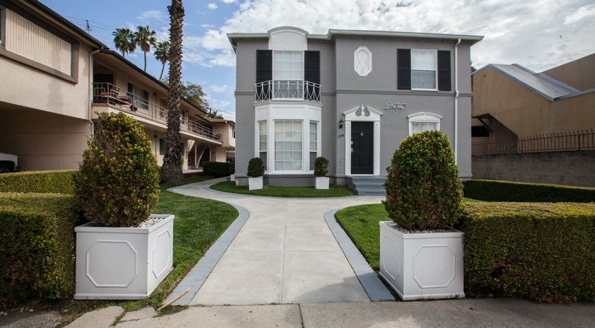 Photo of Toto's Palace