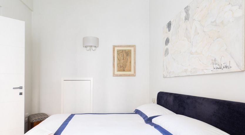 Photo of White Sparkle