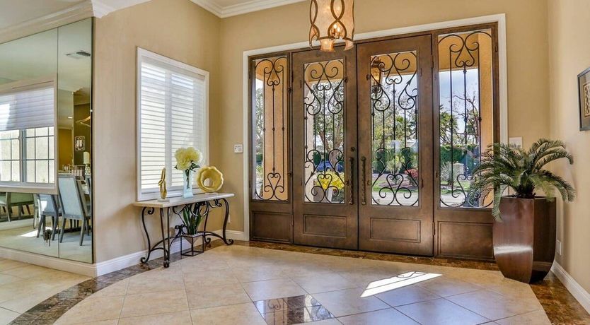 Photo of Sandy Crest