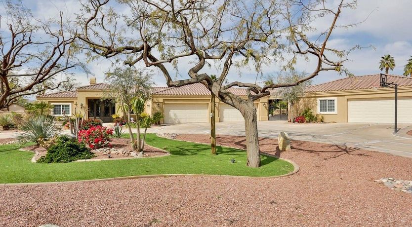 Photo of Sandy Crest