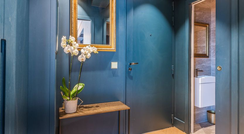 Photo of Gold'n Marble