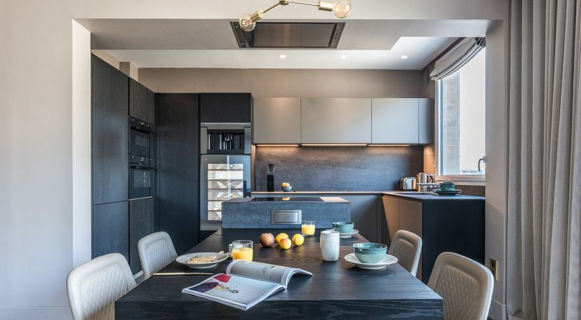 Photo of Gold'n Marble