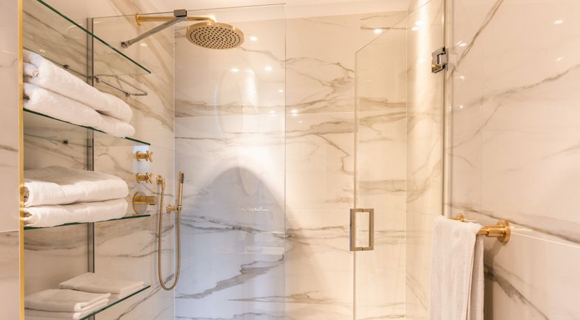 Photo of Gold'n Marble