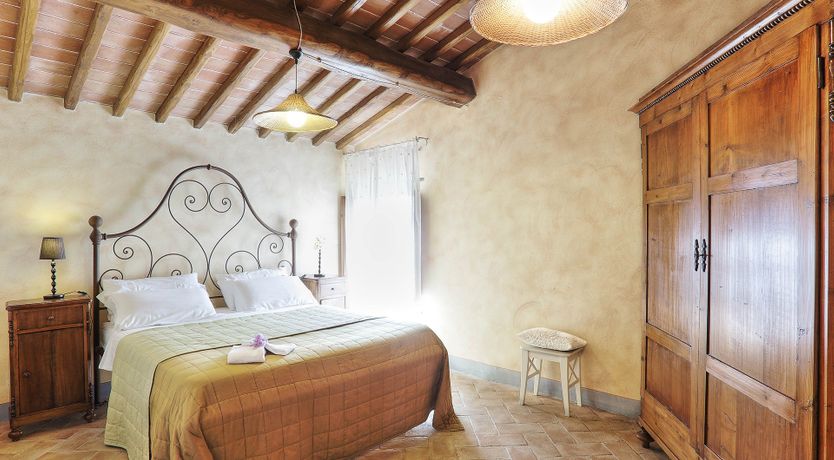 Photo of Olive & The Roses