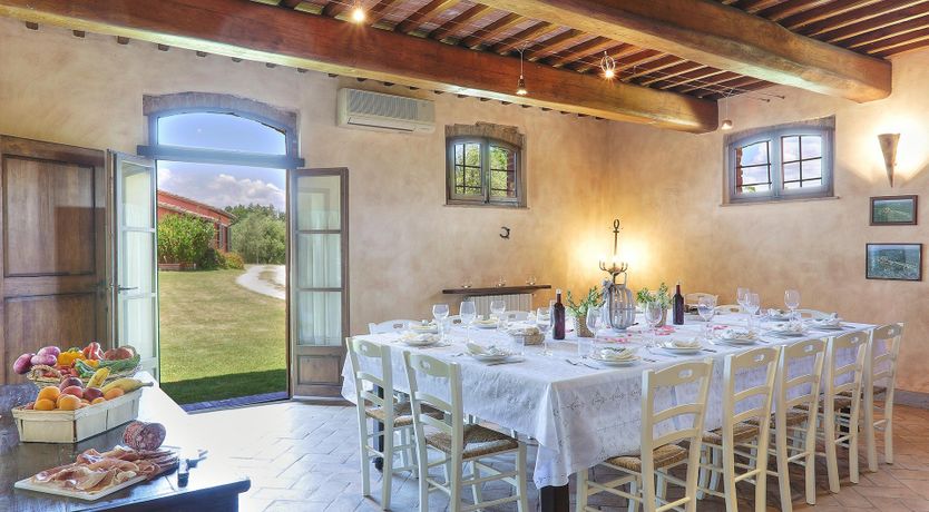 Photo of Olive & The Roses