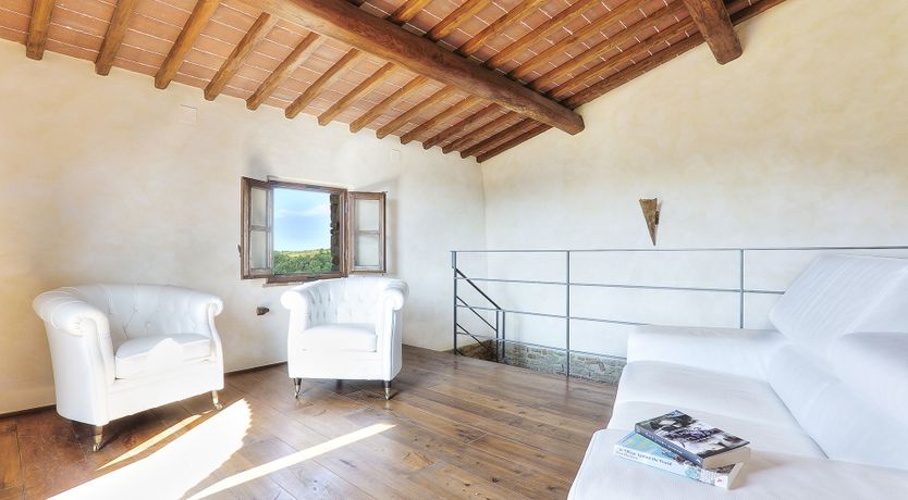 Photo of Olive & The Roses