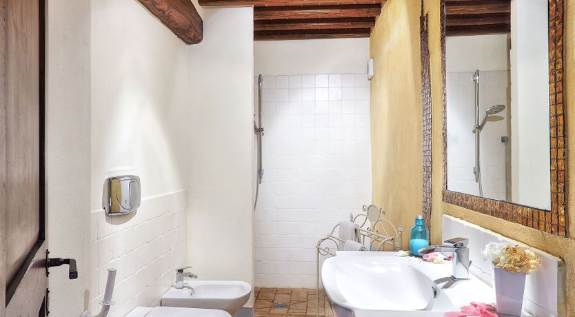 Photo of Olive & The Roses