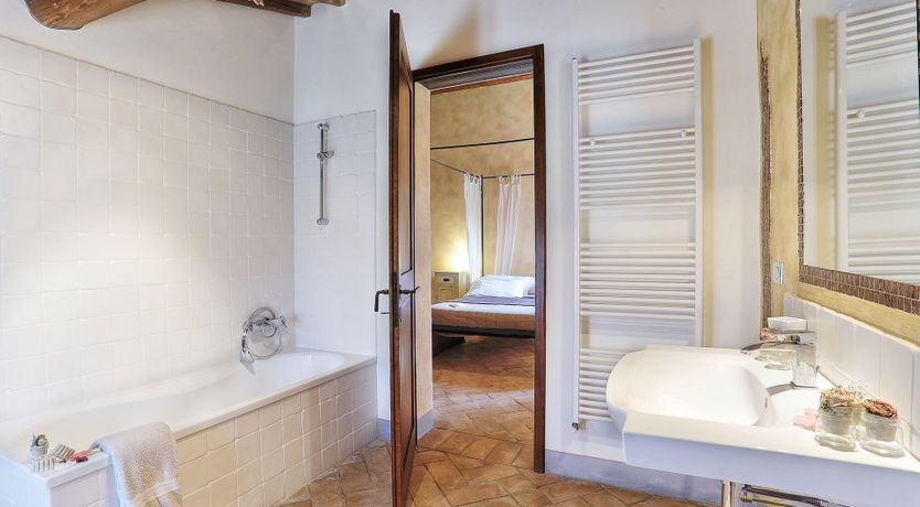 Photo of Olive & The Roses