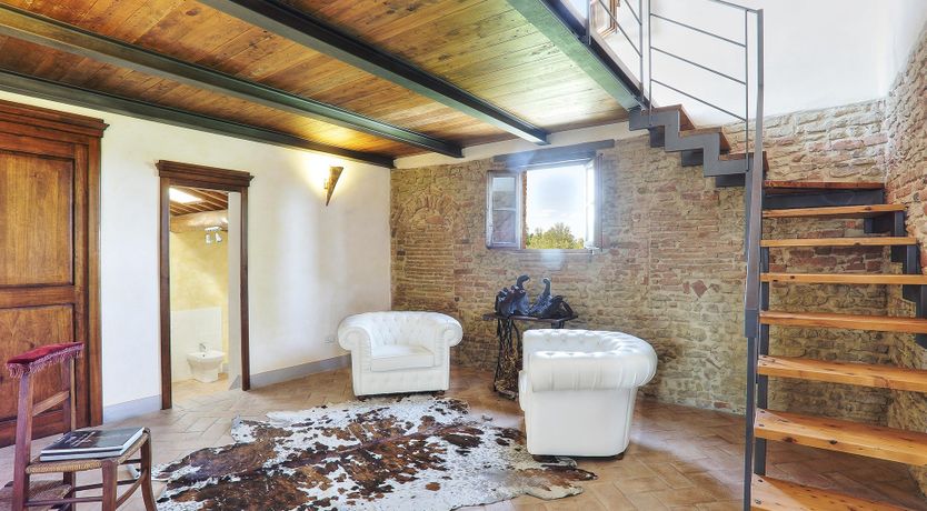 Photo of Olive & The Roses