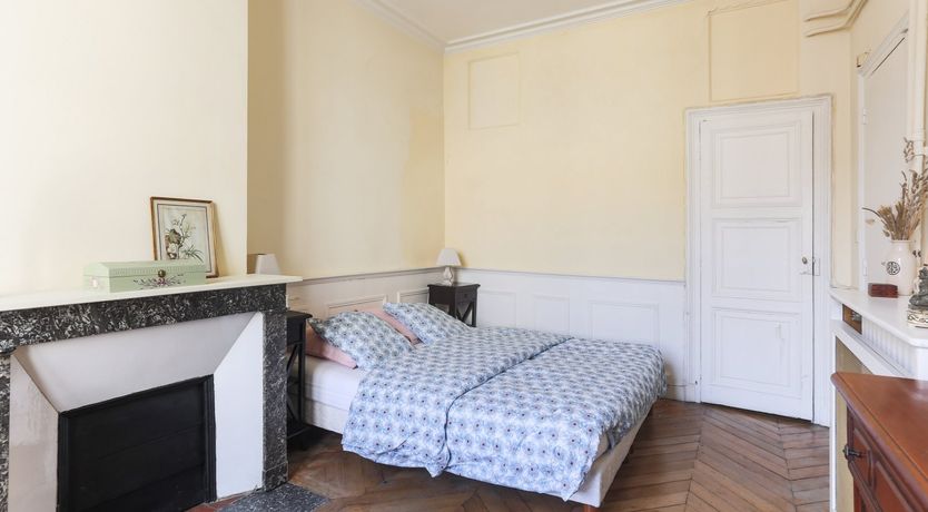 Photo of Island Iconica