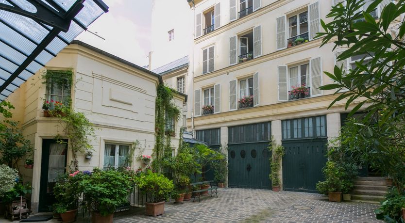 Photo of Island Iconica