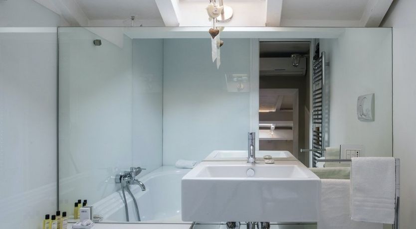 Photo of Cobblestone Hideout