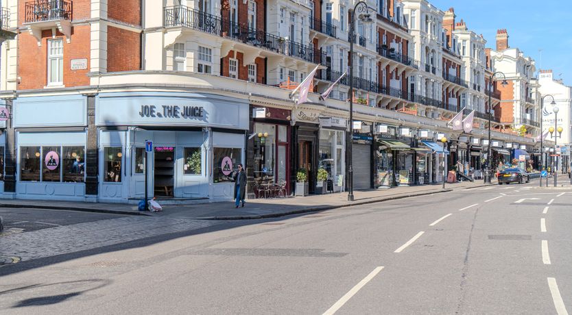 Photo of The Golden Carps