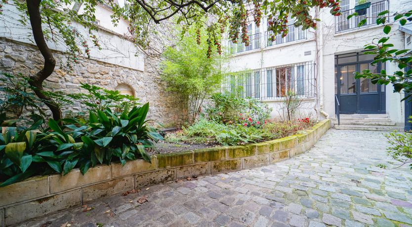 Photo of Monsieur Woof