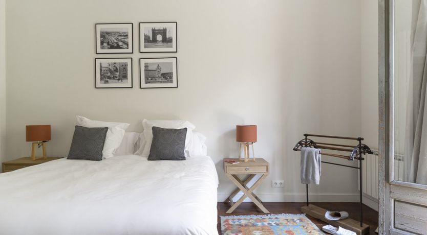 Photo of House of Arches