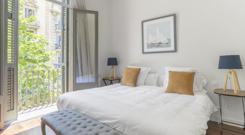 Photo of House of Arches