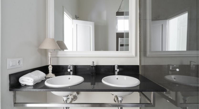 Photo of House of Arches