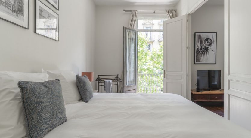 Photo of House of Arches