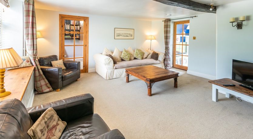 Photo of The Thatcher's Cottage