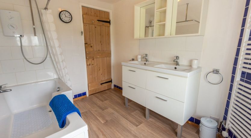 Photo of The Thatcher's Cottage