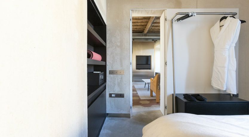 Photo of Mirror Autumn