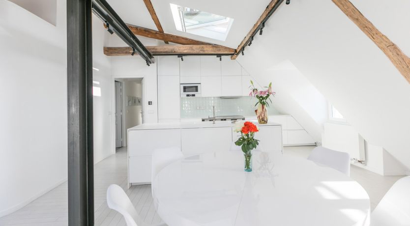 Photo of White Lightning