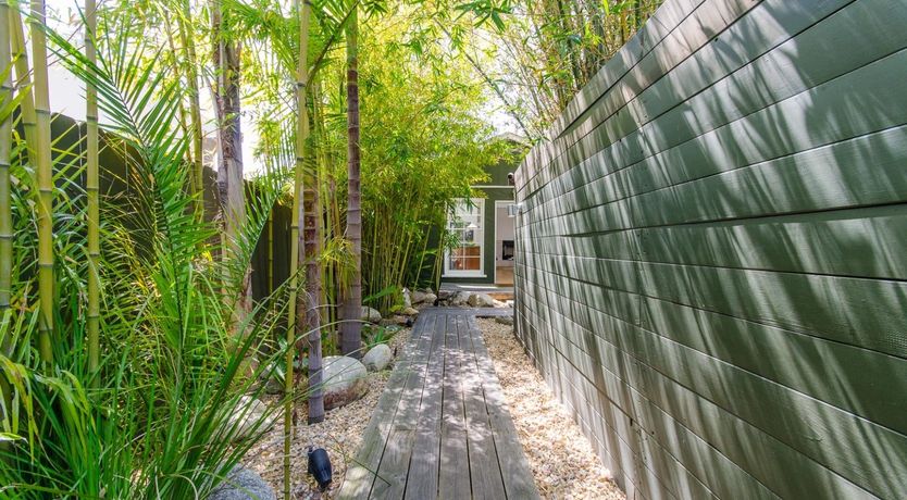 Photo of Modernist Calm