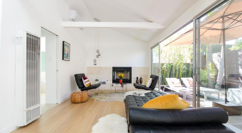 Photo of Modernist Calm