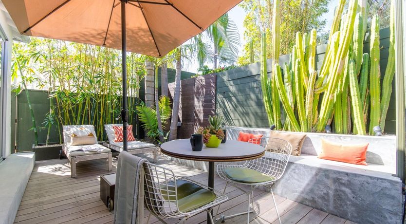 Photo of Modernist Calm