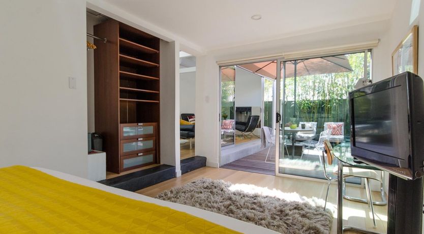 Photo of Modernist Calm