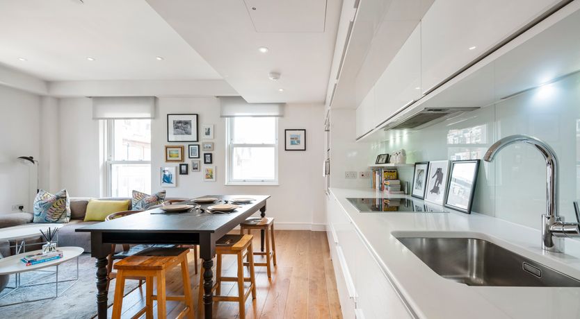 Photo of The Smart Set