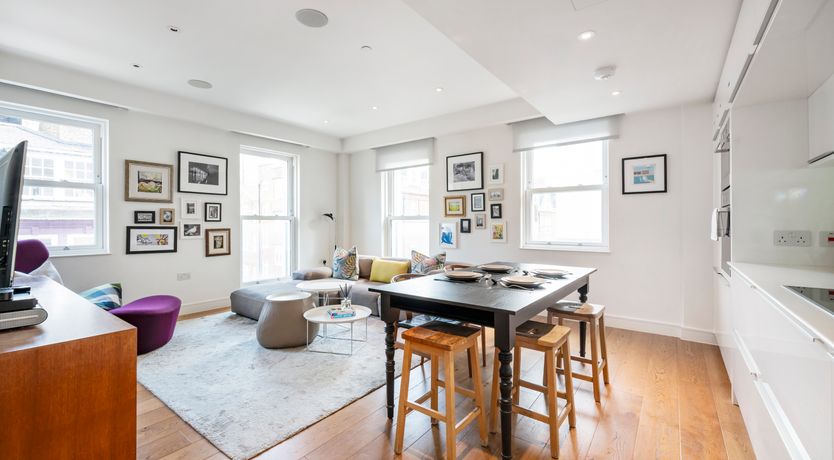 Photo of The Smart Set