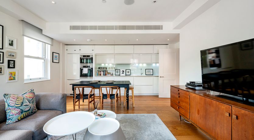 Photo of The Smart Set