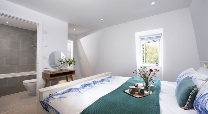 Photo of Local Glamour