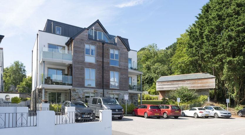 Photo of Local Glamour