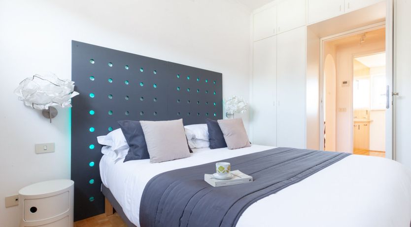 Photo of The Rooster and the Dog