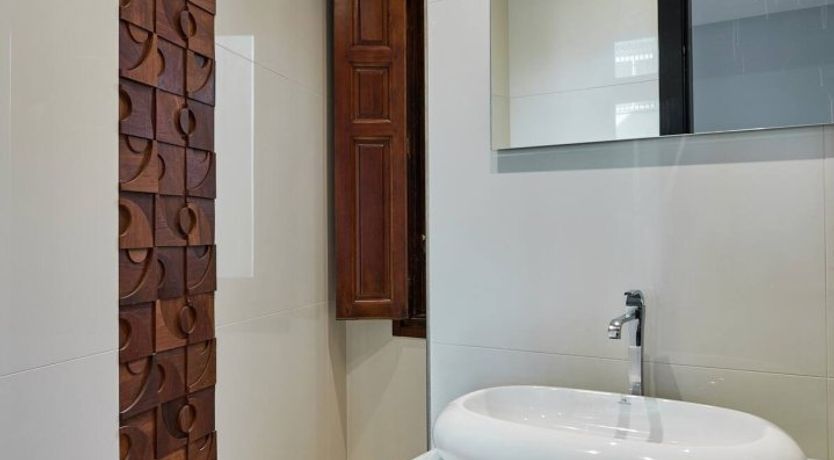 Photo of Balustrades and Balconies