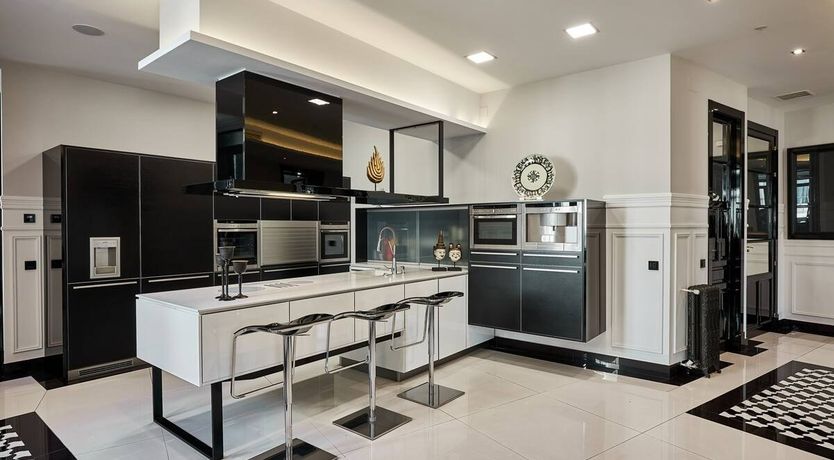 Photo of Balustrades and Balconies