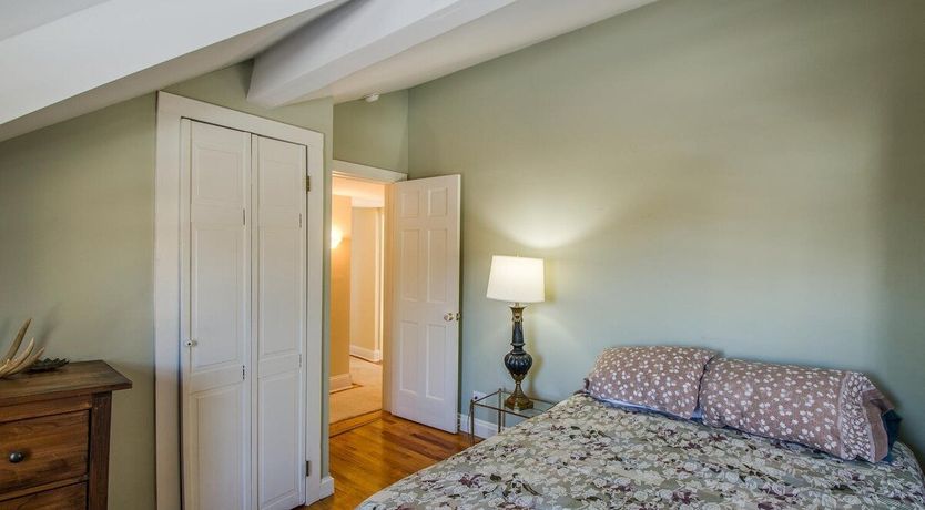 Photo of Doric Detail