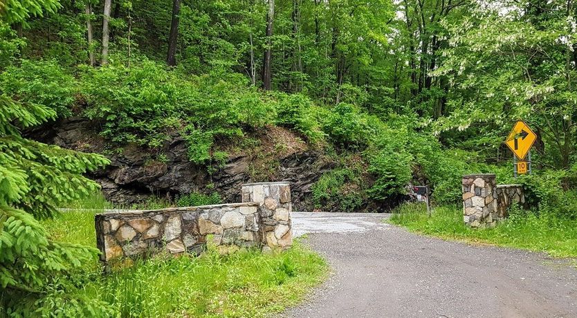 Photo of Doric Detail