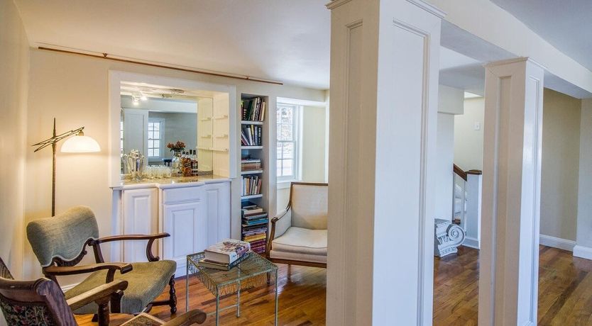 Photo of Doric Detail