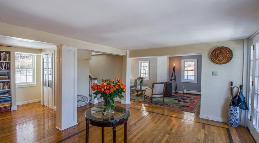 Photo of Doric Detail