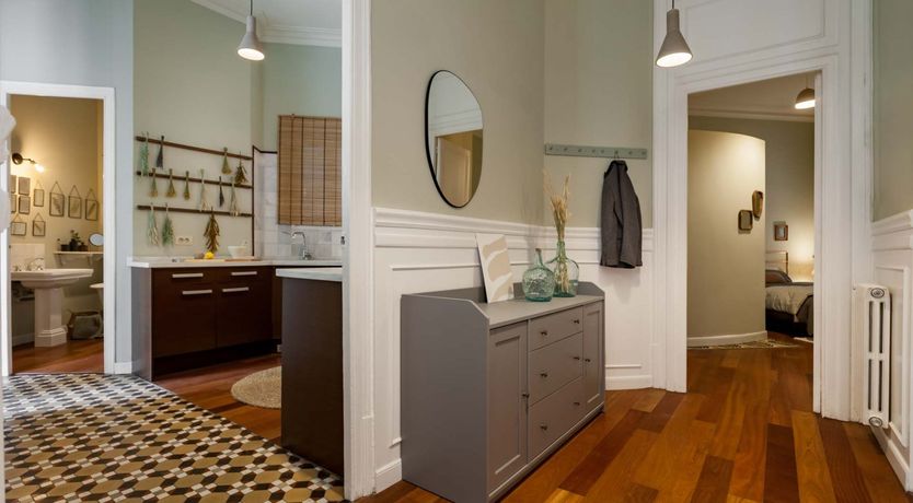 Photo of Spanish Swoon