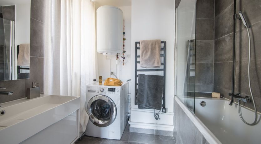 Photo of Eames' Nest